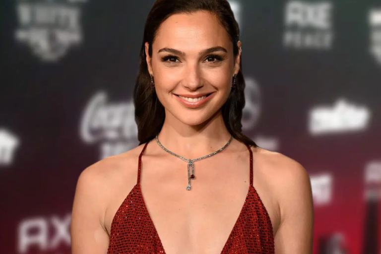 Who Is the Gal Gadot ? Bio, Wiki, Age, Height, Education, Career, Net Worth, Family, Boyfriend And More…