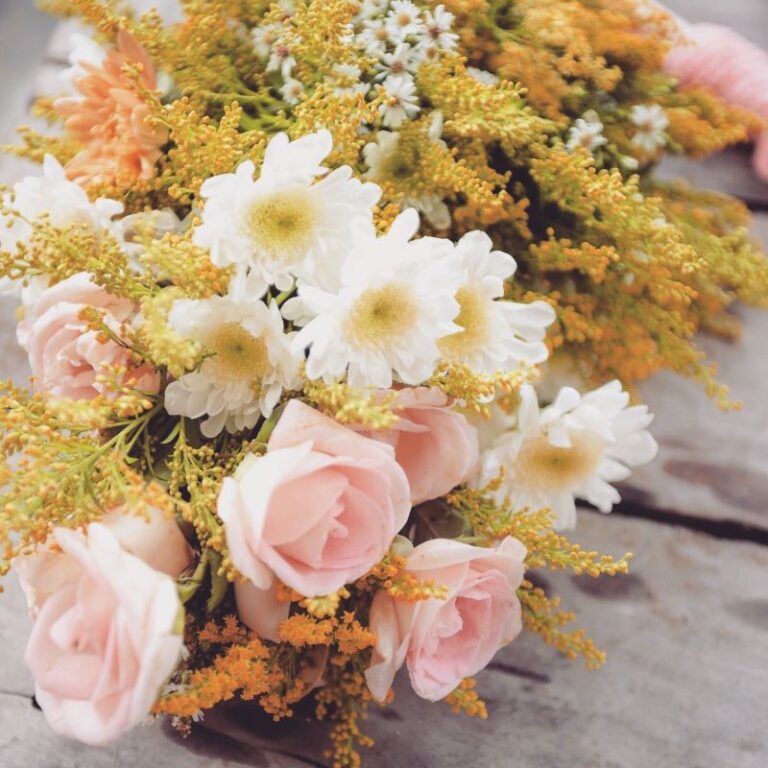 Choosing Different Floral Arrangements For Gifting 